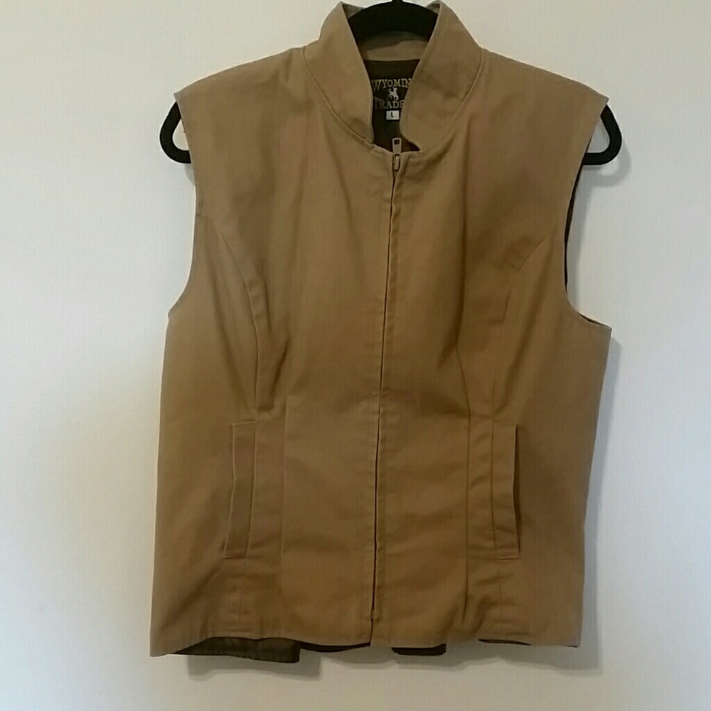Wyoming Traders canvas women's vest size large.